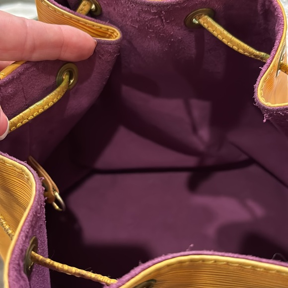 Louis Vuitton Epi Bucket Bag~GUC~Preloved - Picture 15 of 16